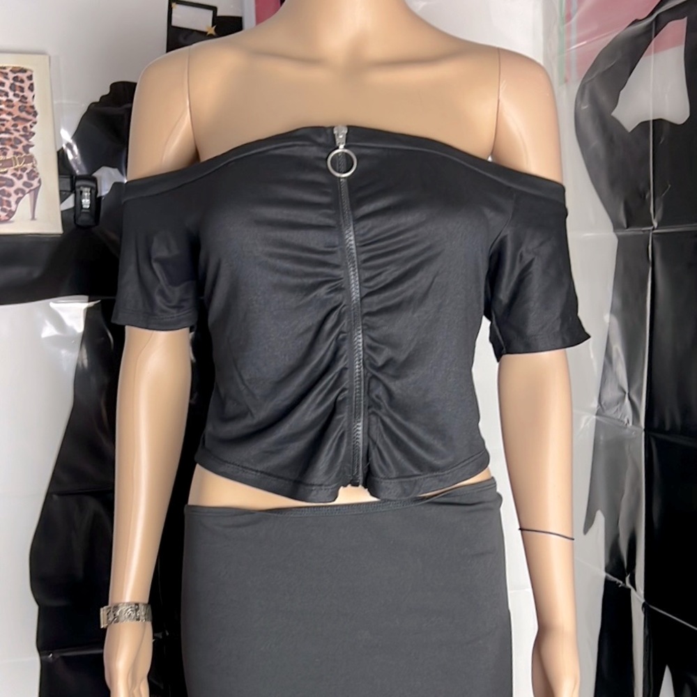Love Black Ruched Off-Shoulder Crop Top